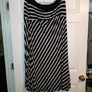 Jessica London Maxi skirt